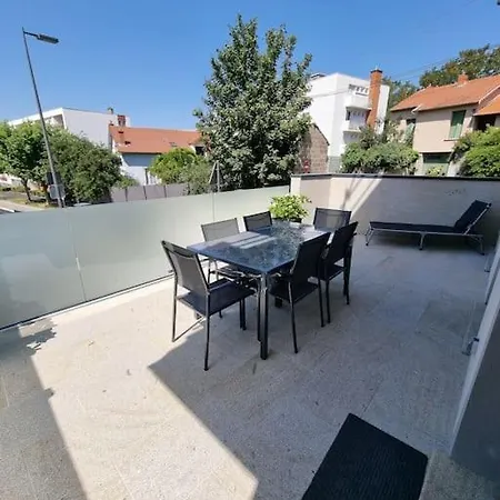Le Funchal #clim#terrasse 클레르몽페랑